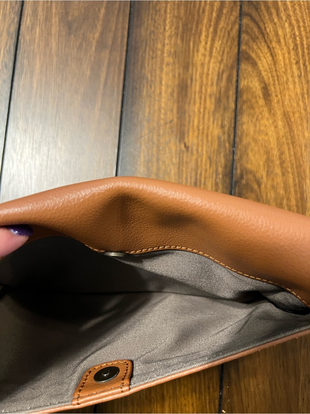 J. Crew Classic Leather Envelope Shoulder Bag in Tan - Picture 4 of 5
